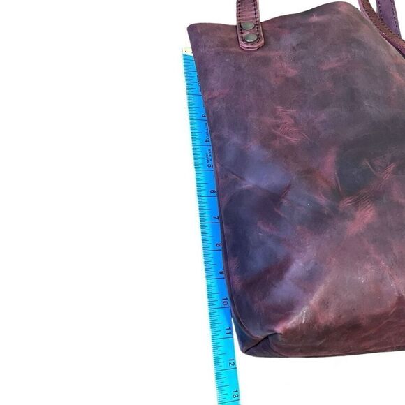 Full Grain Leather Tote in Wine - Picture 9 of 11